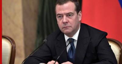 Медведев поддержал Медведчука, обвиняемого на Украине в госизмене
