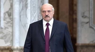 Назло Кремлю: Лукашенко рассчитывает на назарбаевский транзит власти