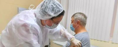 В Госдуме предложили льготы для пенсионеров, вакцинированных от ковида