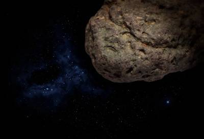 Астероид крупнее пирамиды Хеопса приближается к Земле