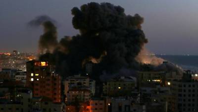 Sky News: армия Израиля обстреливает сектор Газа