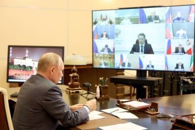 Владимир Путин поддержал создание юридических бюро для помощи россиянам
