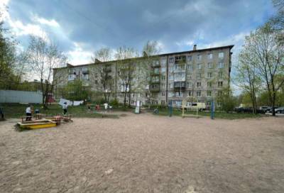Ильдар Гилязов осмотрел дворовые территории, которые будут благоустроены летом 2021 года