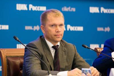 Антон Лопатин - В ЦИК заявили, что новое российское изобретение электронные выборы, дало первые сбои - apral.ru