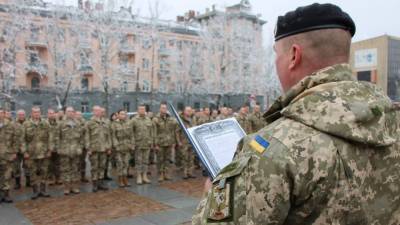 Пенсионер ВСУ Бикренев рассказал о карьерном продвижении в армии Украины