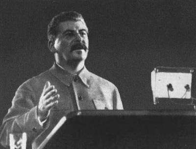 Почему Сталин планировал разгромить Гитлера уже в 1942 году