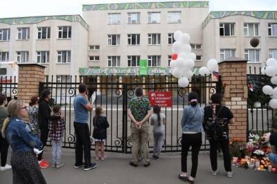 В казанских школах возобновились занятия после трагедии со стрельбой