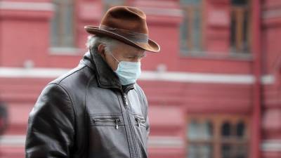 Пособие для пенсионеров на покупку масок могут ввести в России