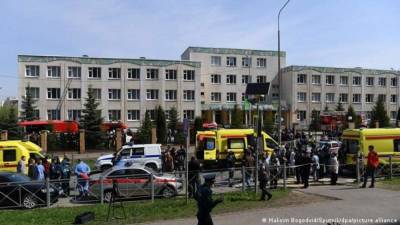 Ученики казанских школ вернулись к учебе после трагедии в гимназии №175