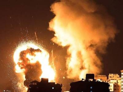 Израиль провел крупнейшую с начала конфликта атаку на сектор Газа