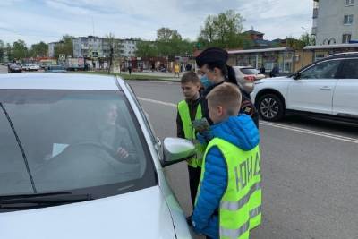 Письма безопасности раздали водителям в Серпухове