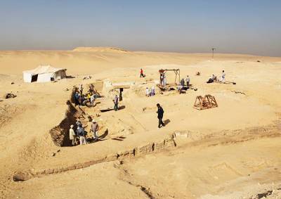 Чешские археологи нашли в Египте корабль возрастом 4,5 тыс. лет