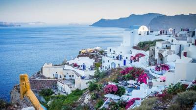 Власти Греции сообщили о возобновлении туризма с 14 мая