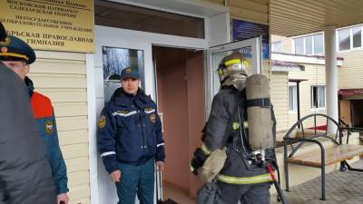 В православную гимназию Ноябрьска ударила молния, которая спровоцировала пожар