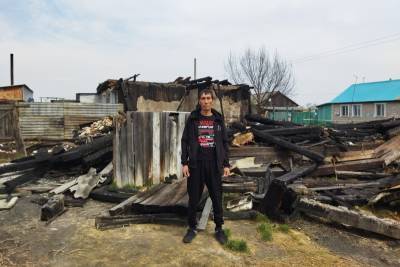 Житель Курганской области спас двух женщин из горящего дома