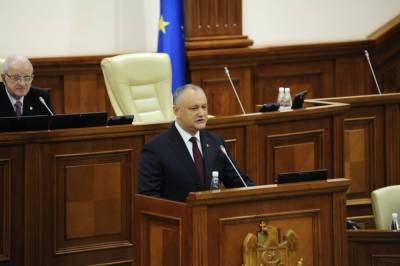 Молдавские социалисты выступили против западного влияния на грядущие выборы