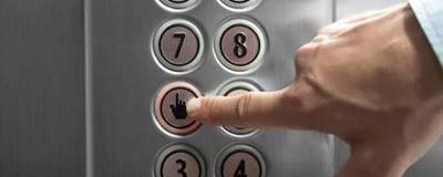 В Волжском проходит обновление лифтов в многоквартирных домах
