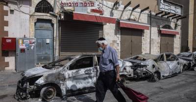 В израильских городах разворачивается гражданская война: сотни задержаны на неопределенный срок
