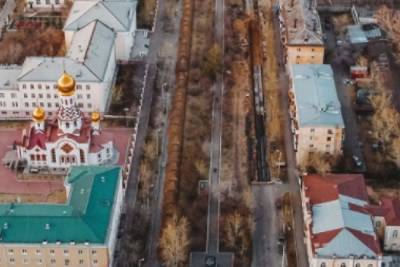 Читинский фотограф сделал серию снимков с воздуха до и после вырубки деревьев на Горького