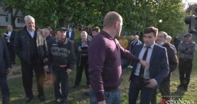 У Харкові охоронці Ігоря Терехова напали на журналіста видання RegioNews