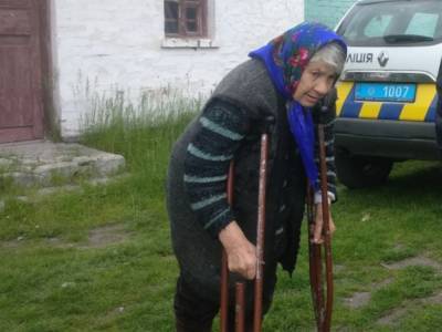 "Никому не нужна": 90-летняя украинка пошла топиться из-за непутёвых дочерей - politeka.net