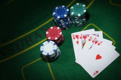 Как играть в покер онлайн новичку?