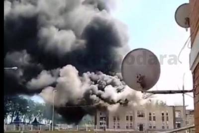Площадь пожара в Кореновске увеличилась до 1 000 квадратных метров