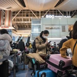 В Японии расширяют действие режима ЧП из-за коронавируса