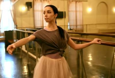 Катерине Кухар стоит задуматься: в сети показали, как выглядели украинские балерины 100 лет назад