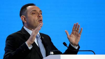 Глава МВД Сербии заявил об отказе участвовать в «антироссийской истерии»