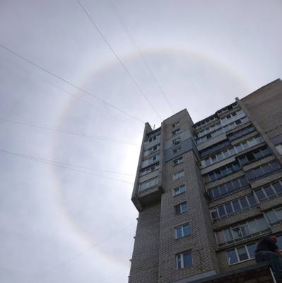 Жителей Запорожья напугало непривычное солнце: видео