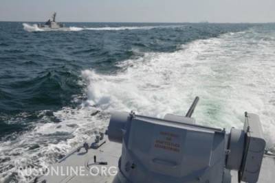 Жёсткий прессинг: Корабли РФ загнали украинские военные корабли в порты