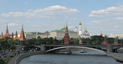 В Кремле объяснили, почему в перечне недружественных государств всего две страны