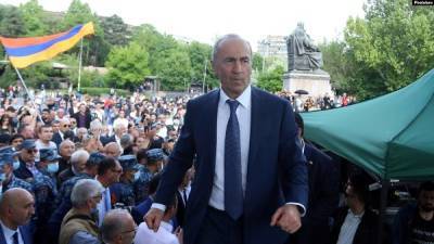 Избирательный блок экс-президента Армении указал на угрозу новой войны в регионе