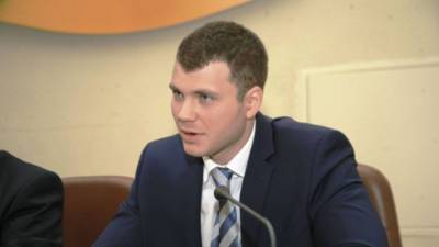 Украинский депутат сообщил об уходе двух министров