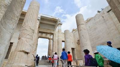 Греция открыла границы для российских туристов без COVID