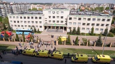 «Скажите родителям «до свидания»: разговор школьников во время стрельбы в Казани