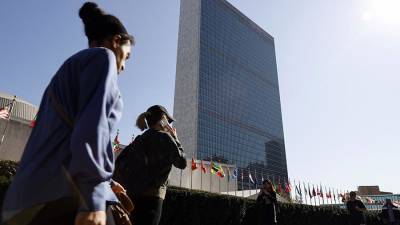 Штаб-квартира ООН не планирует отказываться от масочного режима