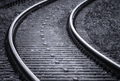 Жительница Колпино погибла на железной дороге неподалёку от станции Царское Село
