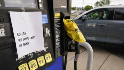 В Вашингтоне продолжаются перебои с бензином