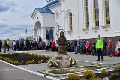 Памятник Серафиму Саровскому установили в Дзержинске