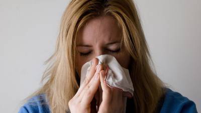 Названы наиболее опасные продукты для людей с аллергией на пыльцу