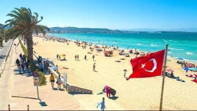 Для посещения Турции украинским туристам больше не нужны ПЦР-тесты