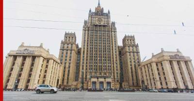Москва обвинила Чехию в попытке сделать из России "пресловутого внешнего врага"