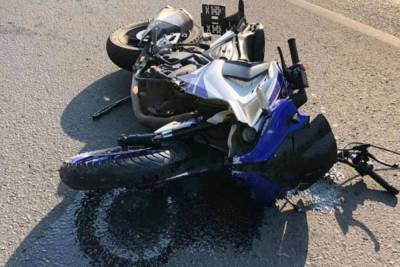 В Уфе молодая девушка на иномарке влетела в мотоцикл и спровоцировала еще одно столкновение