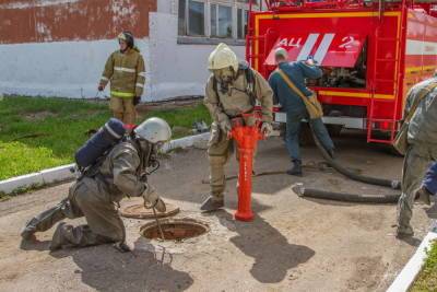 В Смоленске спасатели эвакуировали жильцов дома из-за пожара