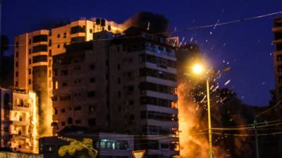 Израиль поразил ракетами 11-этажный офисный центр мировых СМИ в Газе