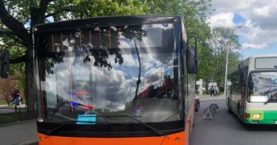 В ДТП на улице Черняховского пострадала пассажирка автобуса