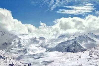 Альпинистов с Эльбруса эвакуировали с ожогами