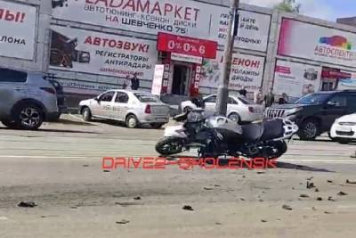 На улице Шевченко в Смоленске произошло ДТП с мотоциклом